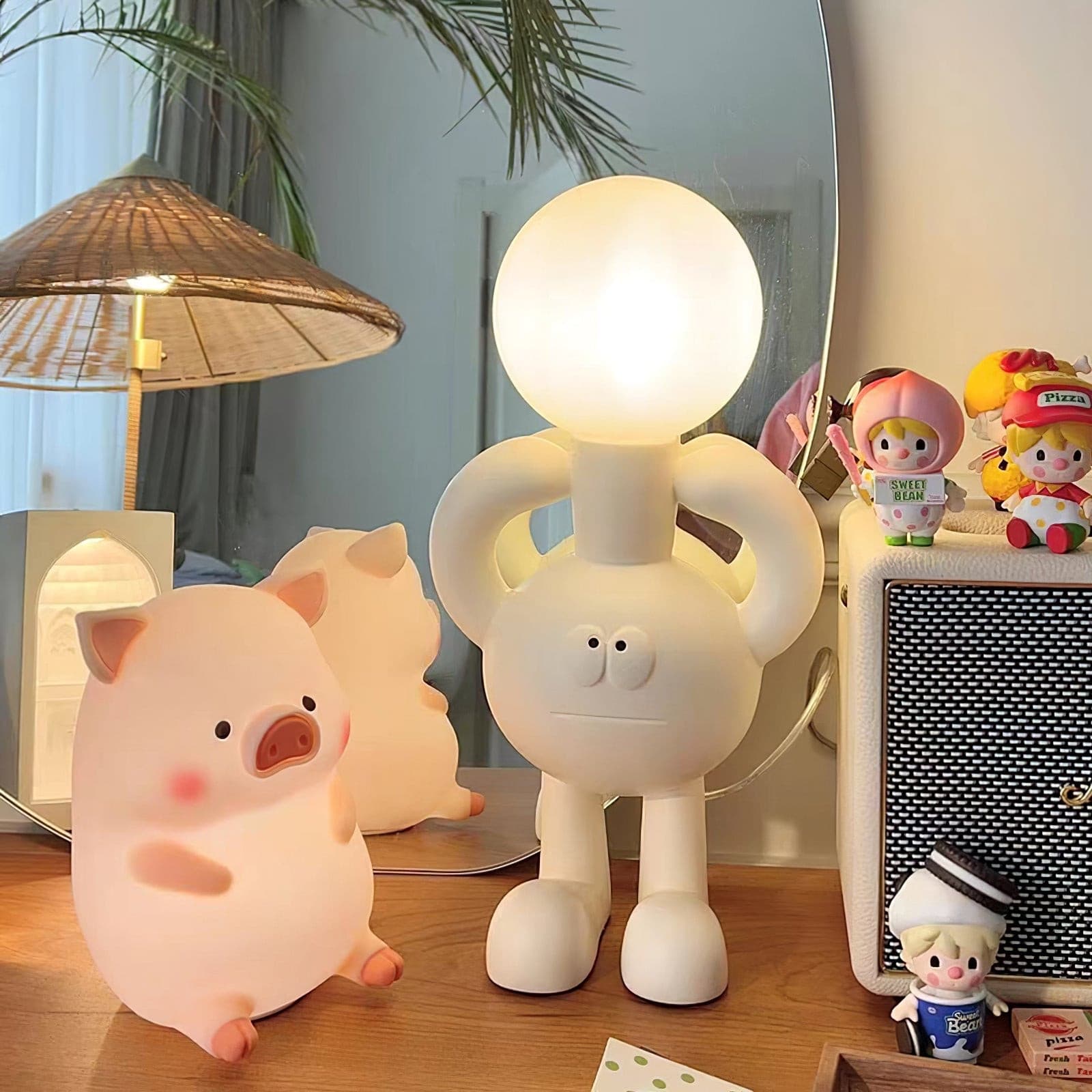3D Printed Resin Robot Table Lamp – Cute Bedside Desk Lamp with LED Compatibility 7