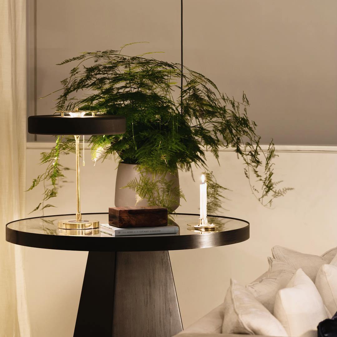 Contemporary Table Lamp with Acrylic Diffuser – Metal Base for Living Room or Bedroom 7