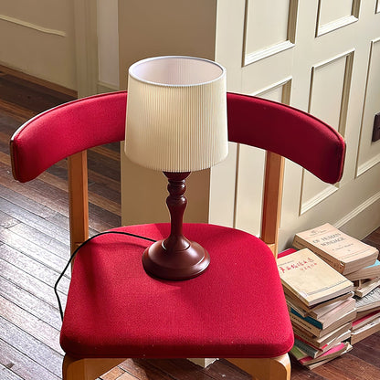 Vintage Style Table Lamp with Wooden Base and Pleated Shade – Ideal for Bedroom and Desk Use 7