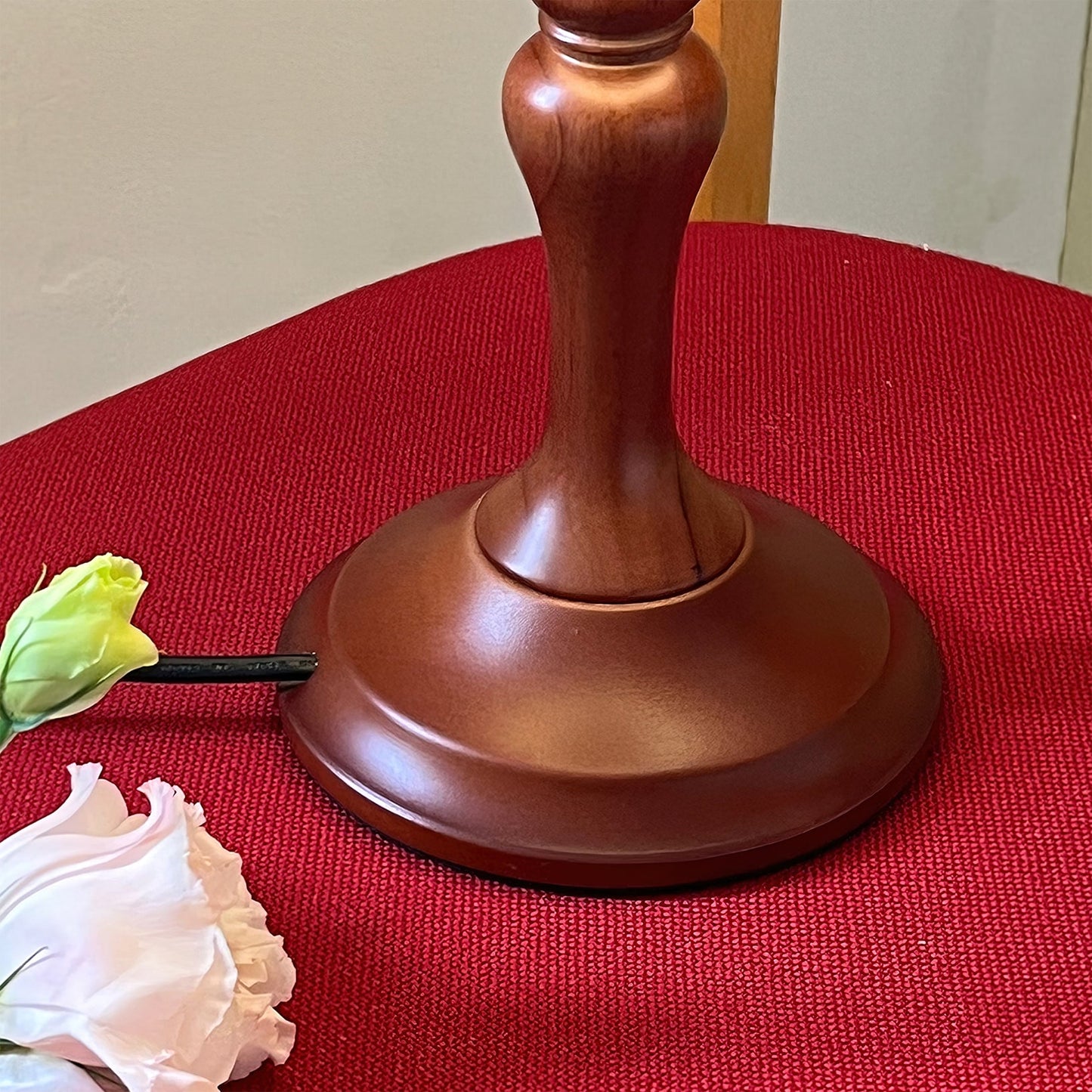 Vintage Style Table Lamp with Wooden Base and Pleated Shade – Ideal for Bedroom and Desk Use 8