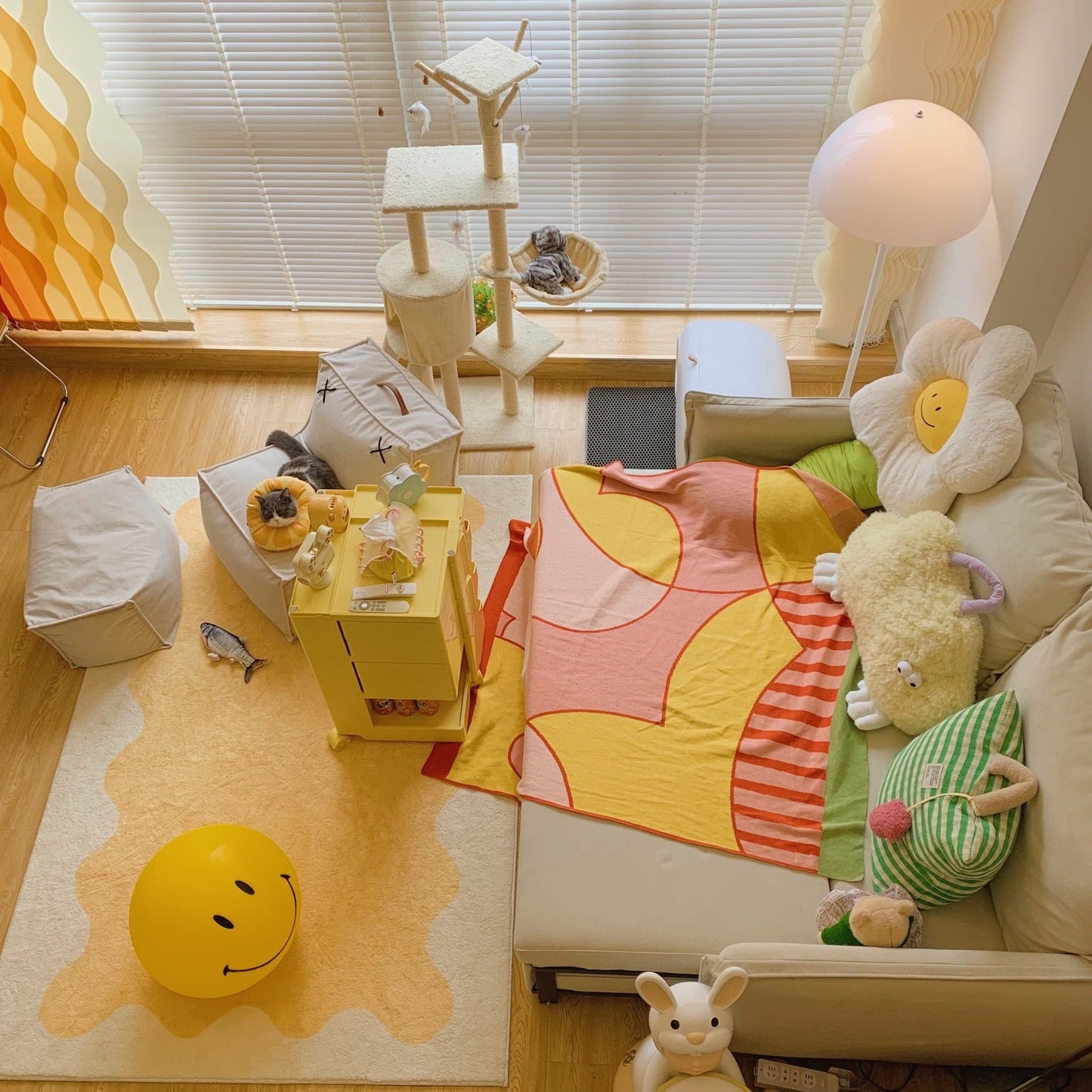 Dimmable Yellow Table Lamp with LED Light – Fun Smiley Design 8
