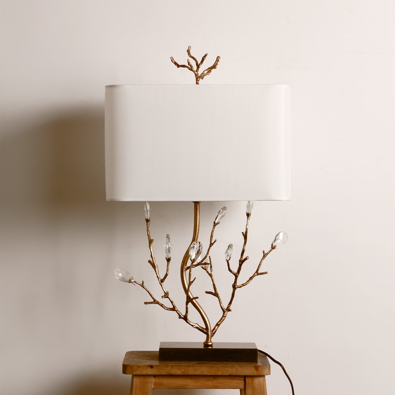 Elegant Brass Table Lamp with Fabric Shade – Nature-Inspired Design 7