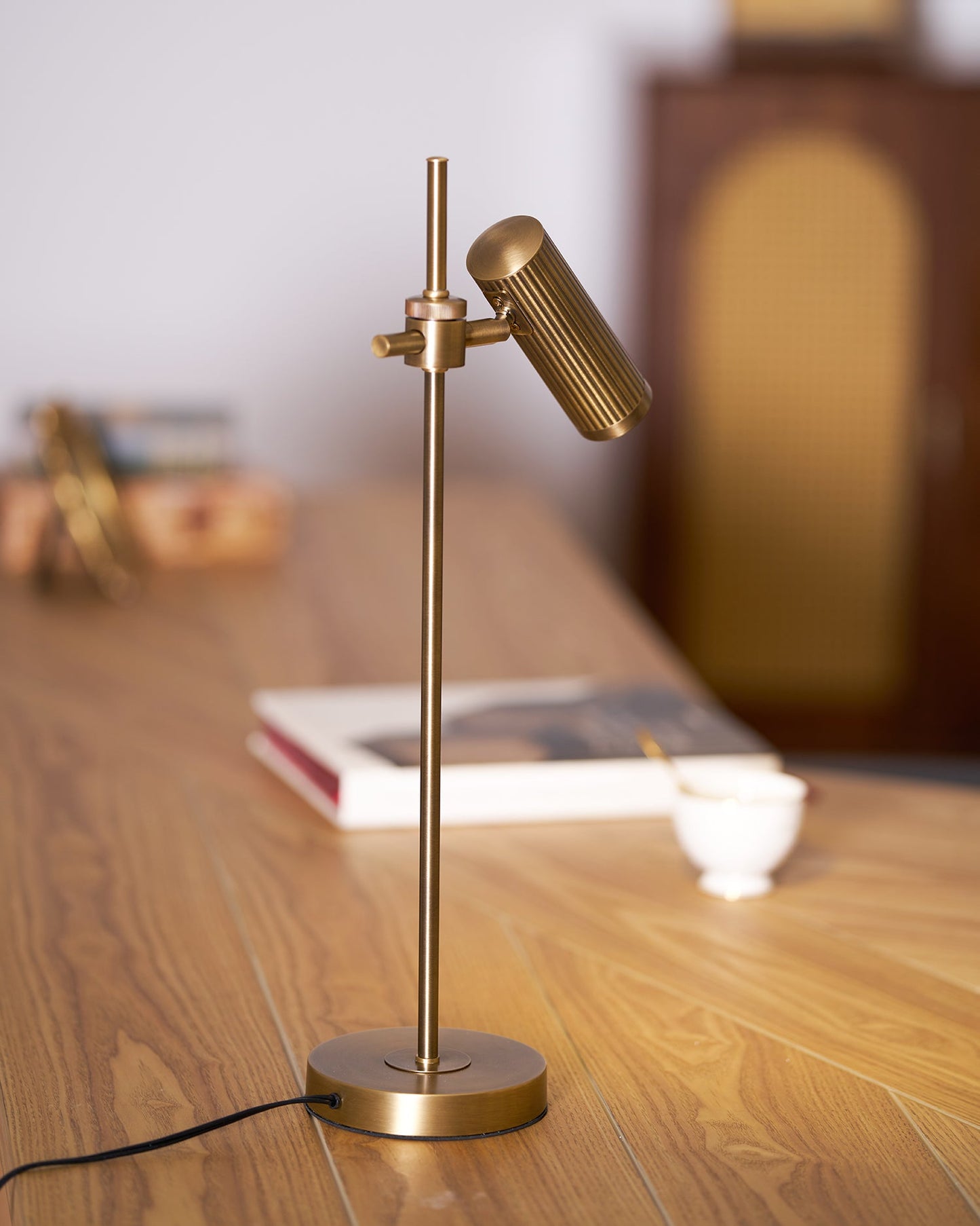Elegant Brass Table Lamp with Copper Frame – Stylish Bedside or Desk Lighting 7