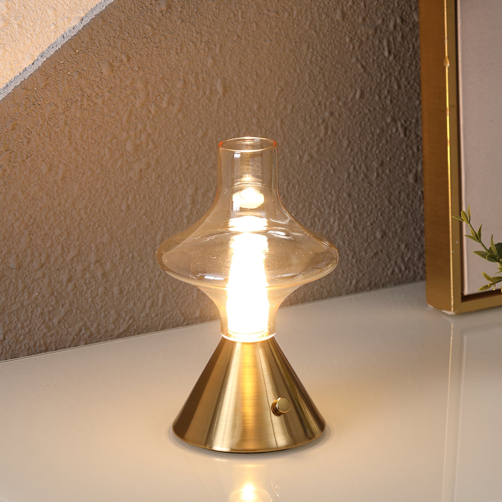 Vintage Style Battery Table Lamp with Integrated LED – Metal and Glass Design 11
