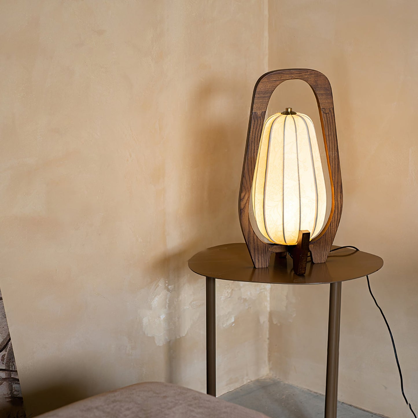 Elegant Wooden Table Lamp with Fabric Shade – Modern Rustic Design for Bedroom and Living Room 5