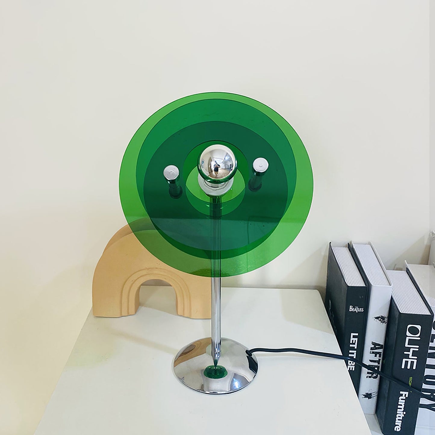 Modern UFO Table Light – Geometric Table Lamp for Living Room, Indoor Use, E26/E27 11
