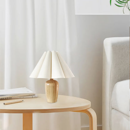 Vintage Beige Table Lamp with Fluted Shade – Elegant Indoor Lighting Fixture 5