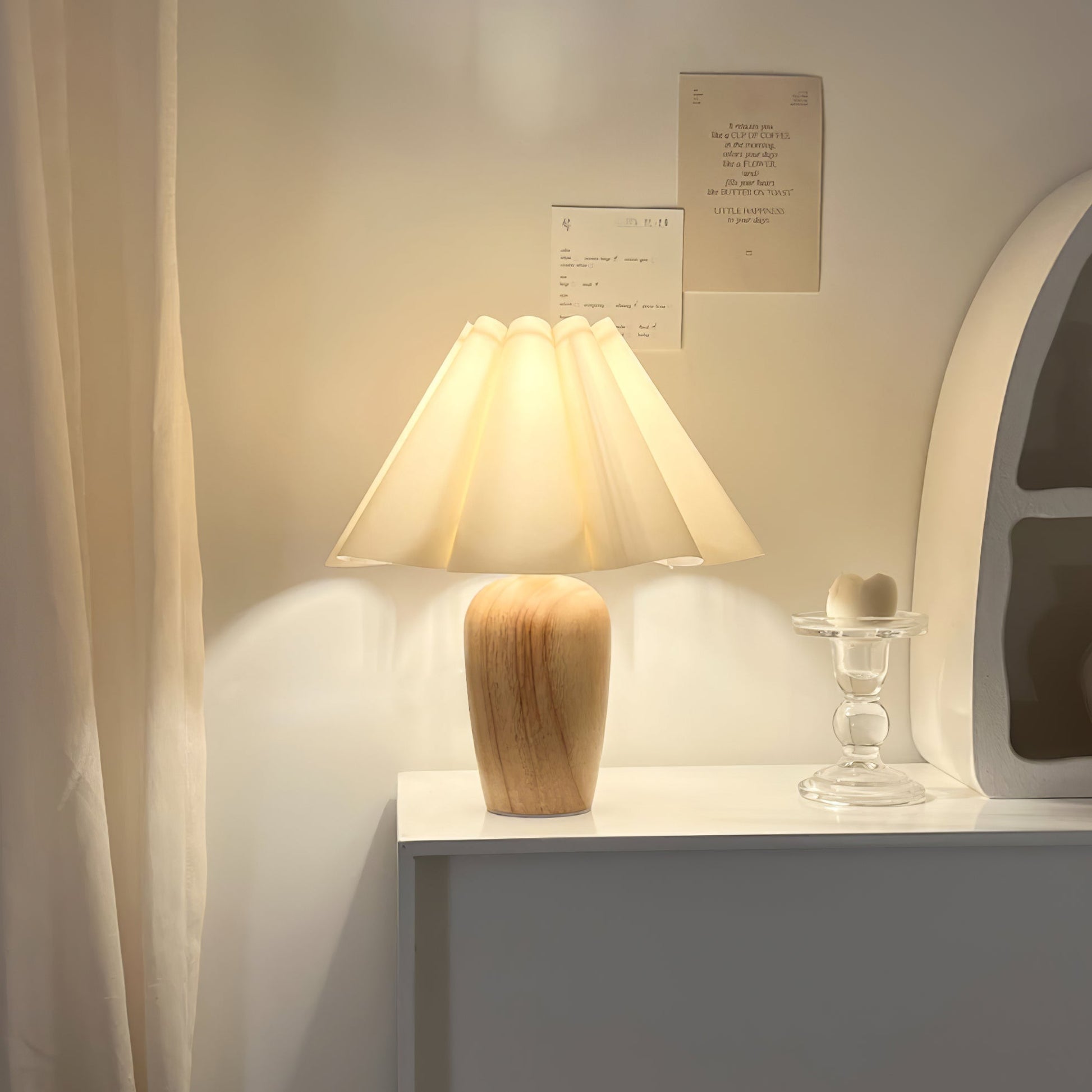 Vintage Beige Table Lamp with Fluted Shade – Elegant Indoor Lighting Fixture 8