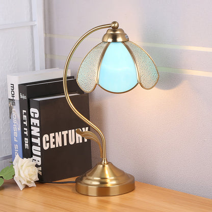 Vintage Tiffany Style Table Lamp with Elegant Flower Design – Indoor Lighting 3