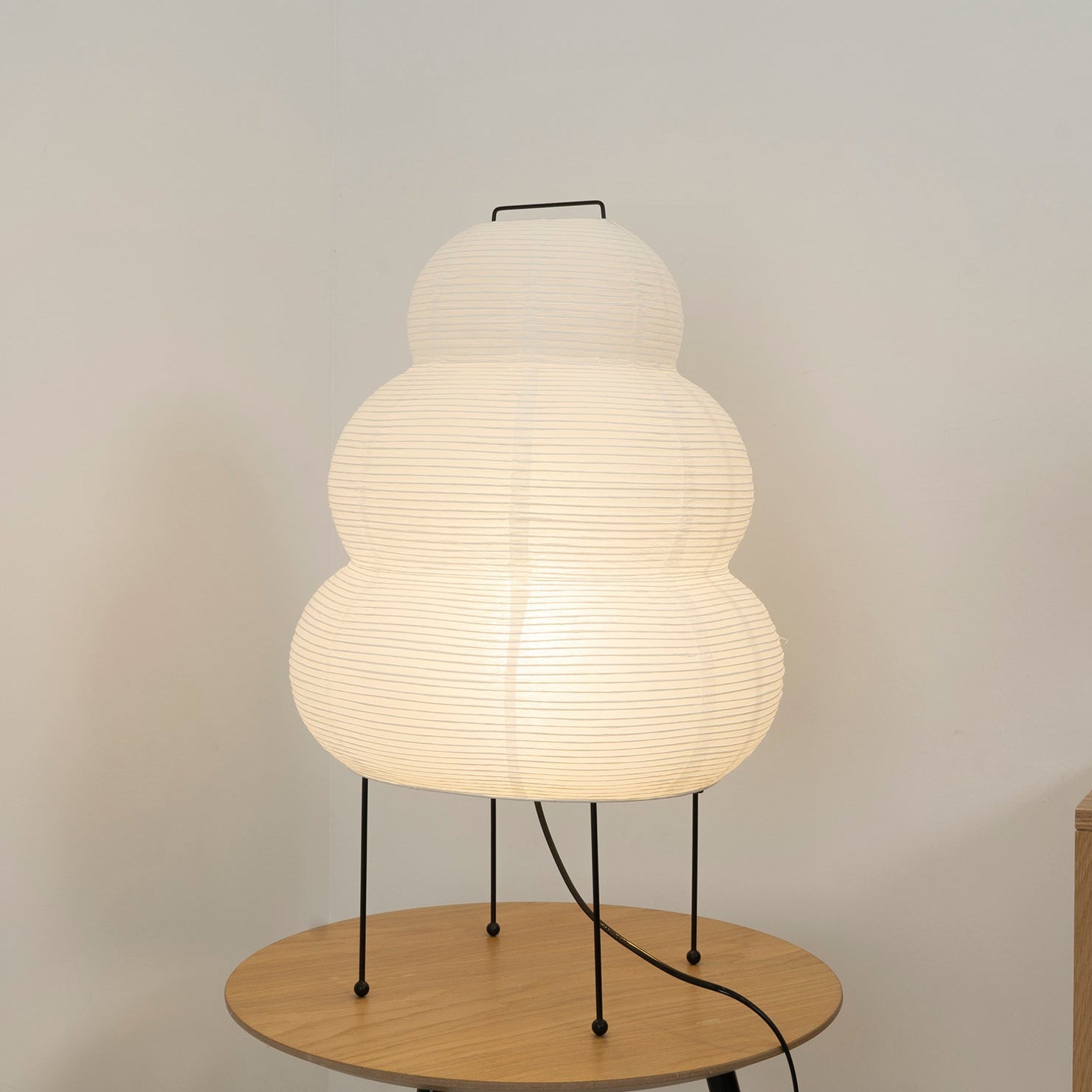 Washi Table Lamp with Mulberry Paper Shade – Elegant Indoor Lighting for Bedroom and Living Room 3