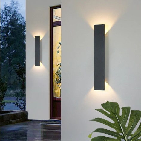 Waterproof LED Outdoor Wall Lamp - Durable Aluminum Light Fixture with Energy-Efficient LED 4