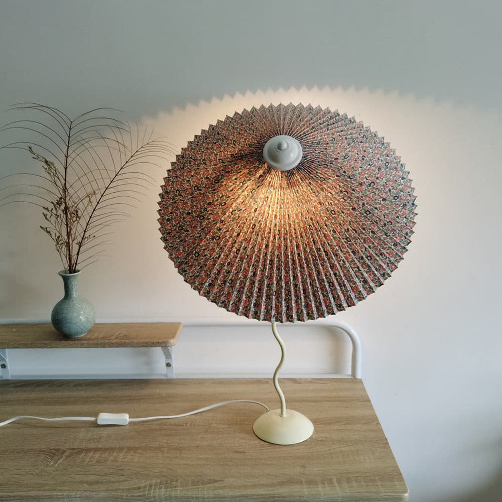 Wiggly Pleated Table Lamp with Handcrafted Shade – 43cm Diameter, Indoor Use 5