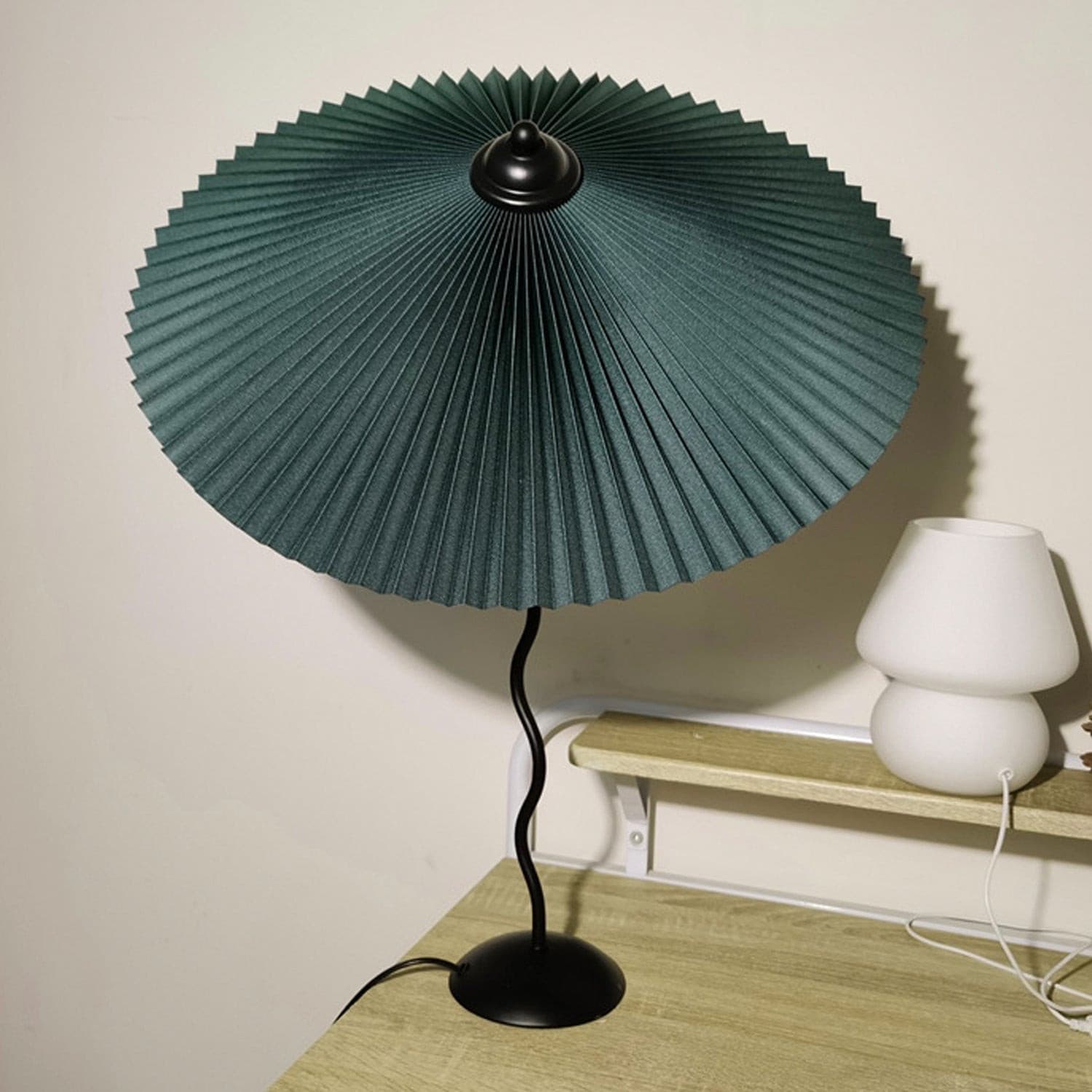 Wiggly Pleated Table Lamp with Handcrafted Shade – 43cm Diameter, Indoor Use 8