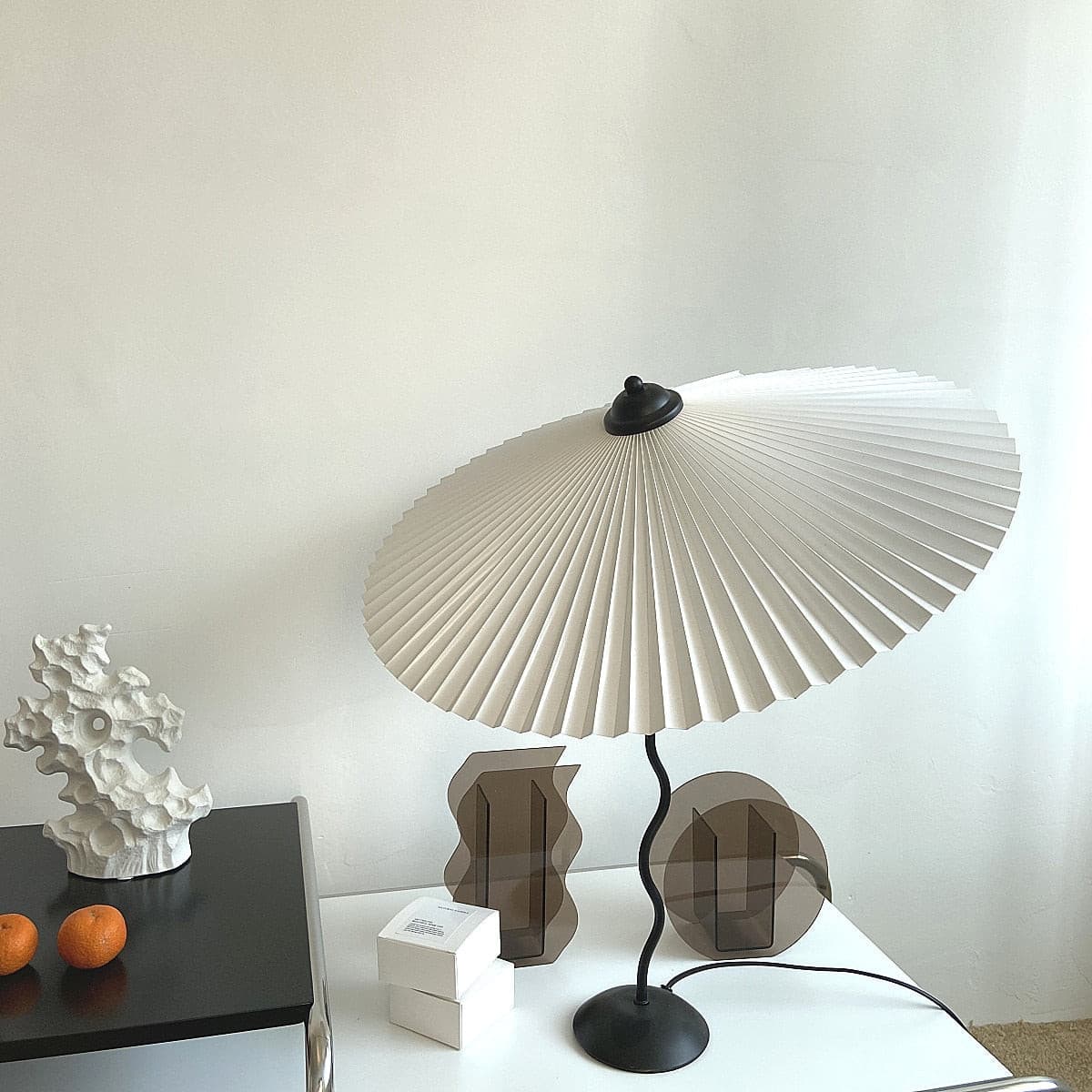 Wiggly Pleated Table Lamp with Handcrafted Shade – 43cm Diameter, Indoor Use 9