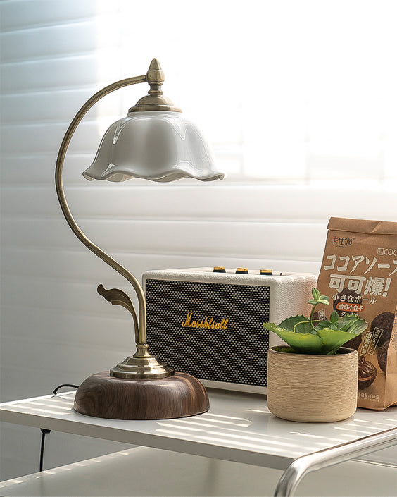 Ceramic Table Lamp with Flower Shade – Touch Control, USB Charging – White and Gold 8