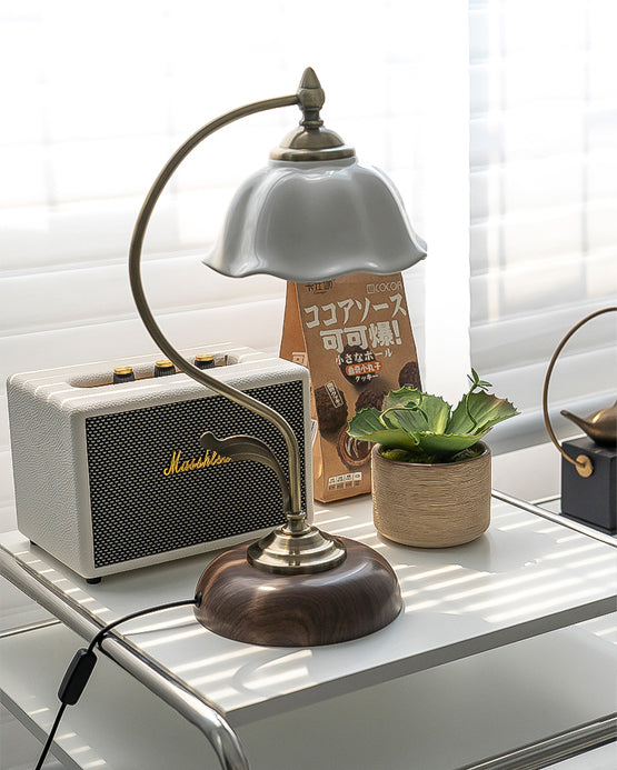 Ceramic Table Lamp with Flower Shade – Touch Control, USB Charging – White and Gold 9